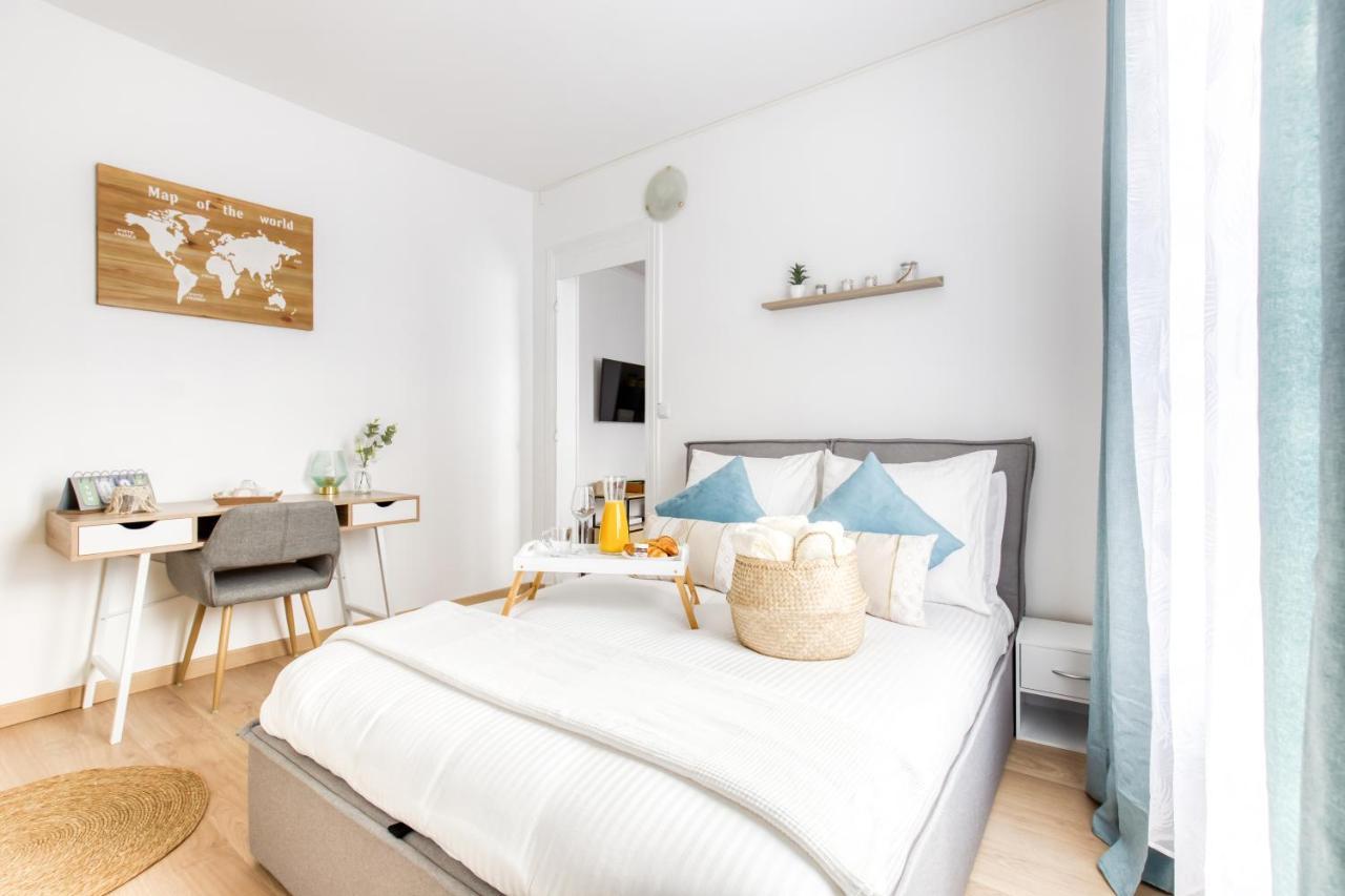 Appartamento Grand Line - Parking- Métro 5 - Easy Check-in - Netflix - Disney Plus Pantin Esterno foto